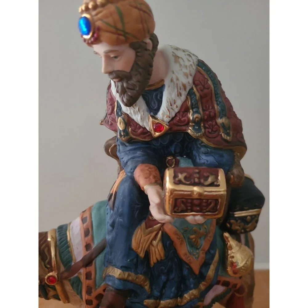 Kirkland  Nativity 75177 Replacement Figurine Wiseman Standing Camel Vintage